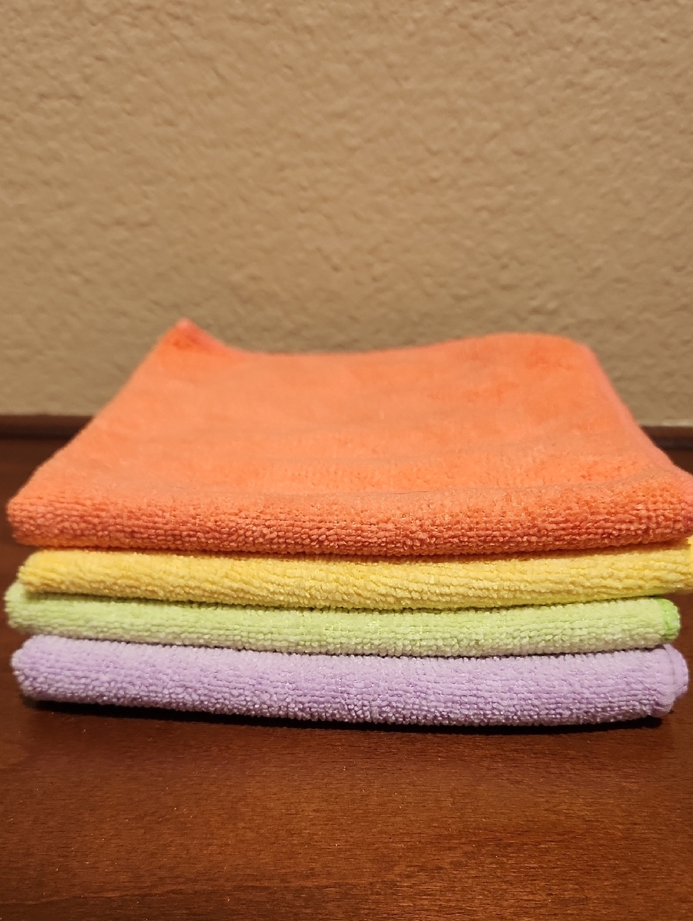 Set Of 4 Microfiber Cleaning Cloths - Coral, Yellow, Light Green, Lavender - Picture 2 of 4